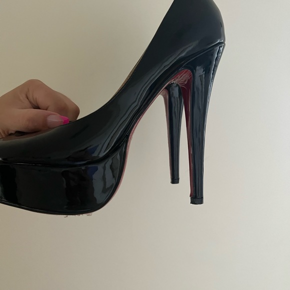 Christian Louboutin red bottoms - Picture 2 of 3